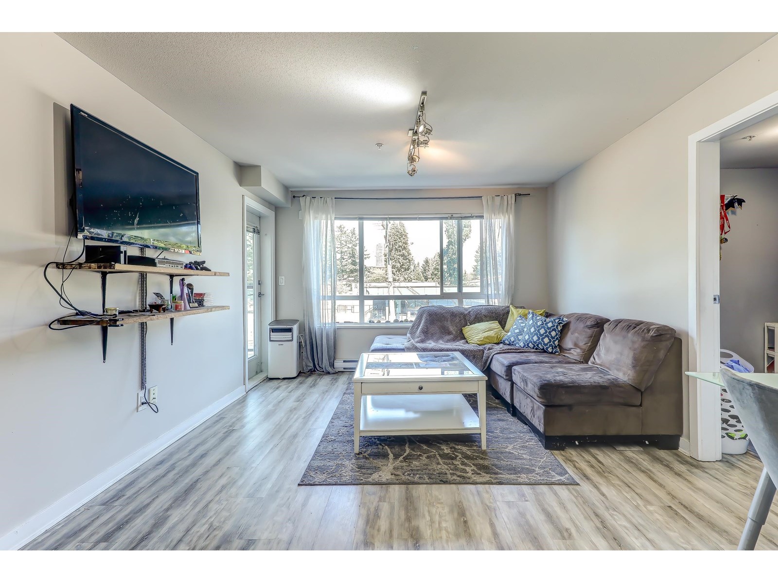 211 7511 120 Street, Delta, British Columbia  V4C 0C1 - Photo 2 - R3030535