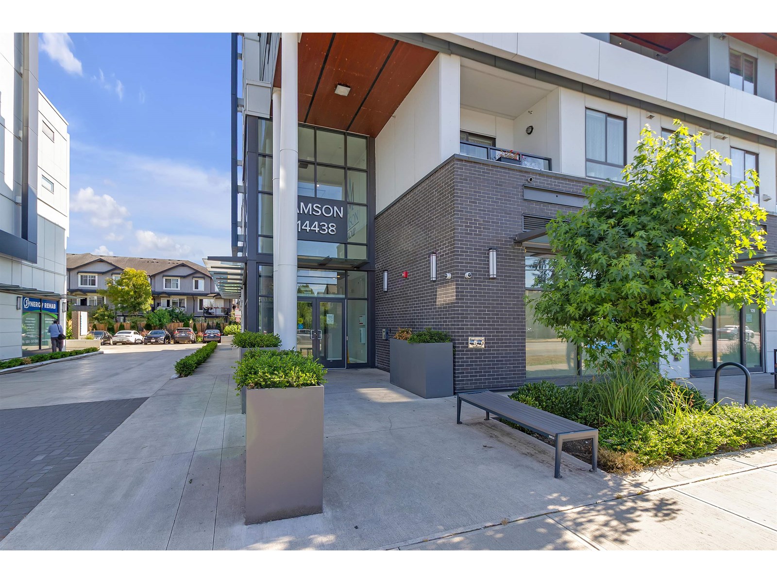 405 14438 72 AVE STREET, surrey, British Columbia