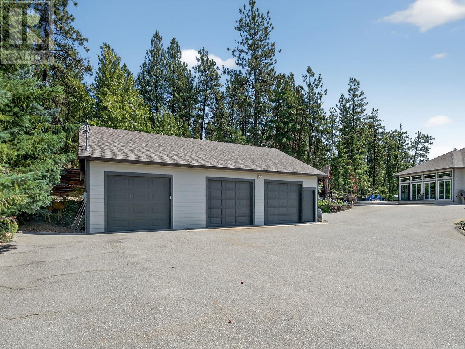 5955 Postill Lake Road, Kelowna, British Columbia  V1X 7V3 - Photo 55 - 10357297
