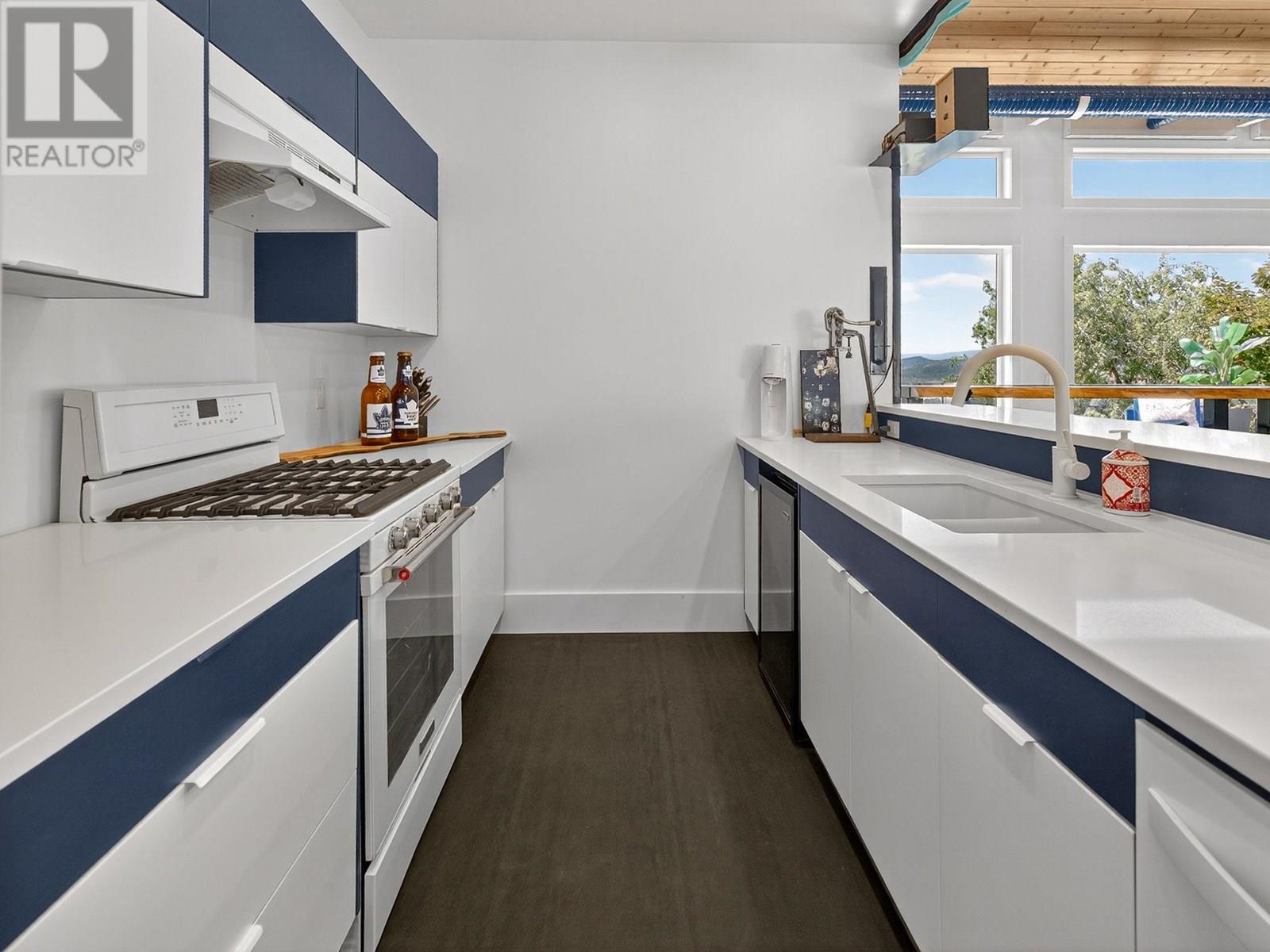 5955 Postill Lake Road, Kelowna, British Columbia  V1X 7V3 - Photo 34 - 10357297