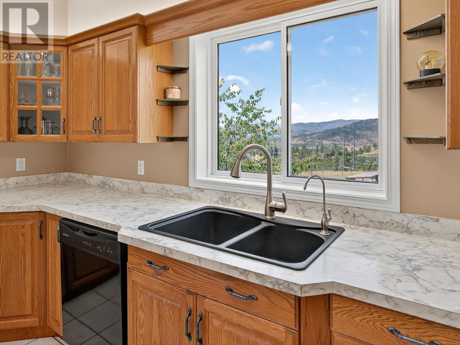 5955 Postill Lake Road, Kelowna, British Columbia  V1X 7V3 - Photo 16 - 10357297