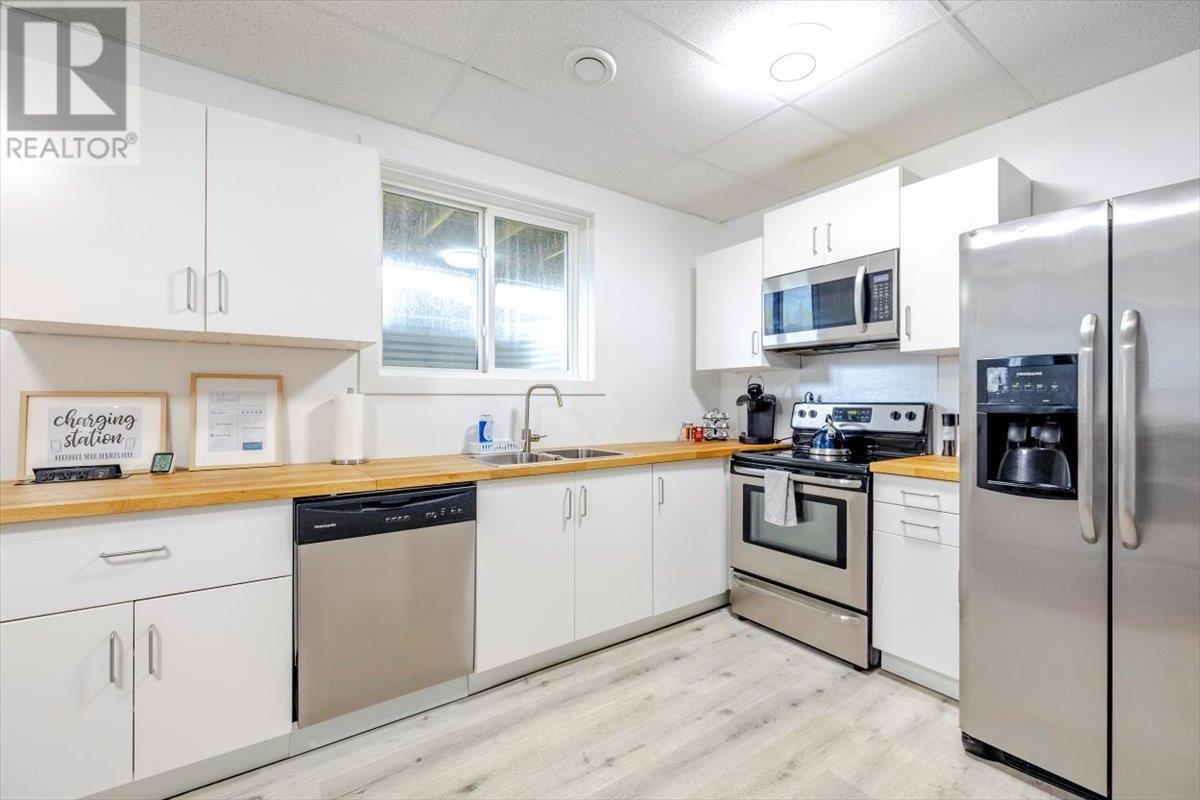 2074 Golden Eagle Drive, Sparwood, British Columbia  V0B 2G2 - Photo 43 - 10356854