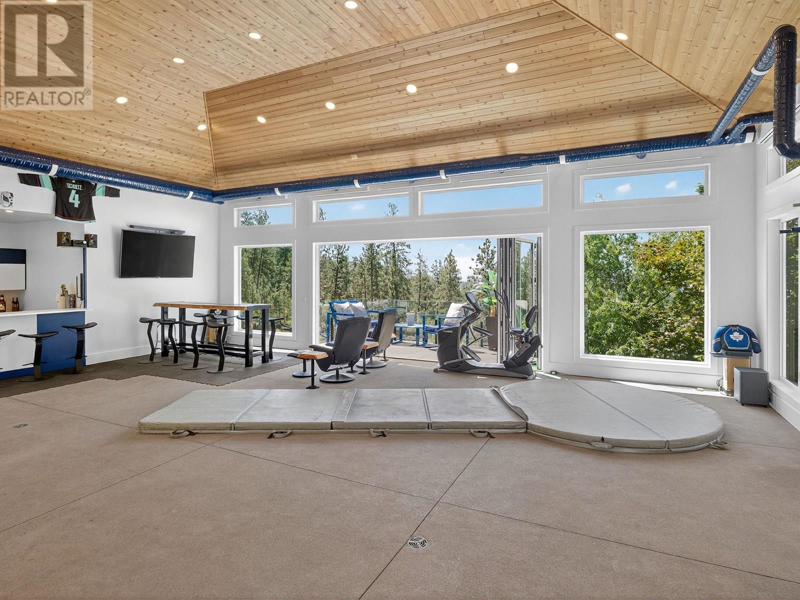 5955 Postill Lake Road, Kelowna, British Columbia  V1X 7V3 - Photo 38 - 10357297
