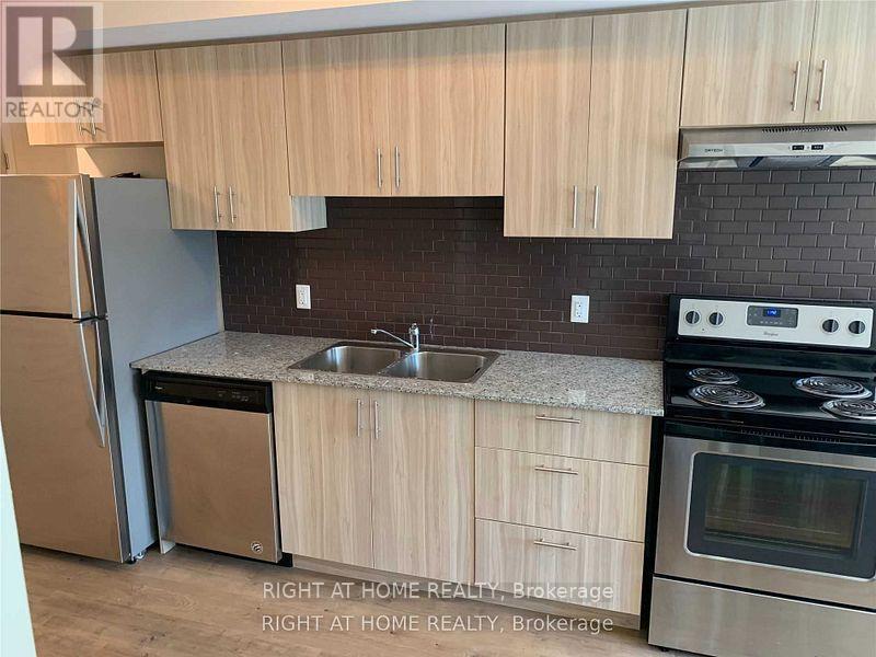 G101 - 275 Larch Street, Waterloo, Ontario  N2L 3R2 - Photo 10 - X12310529
