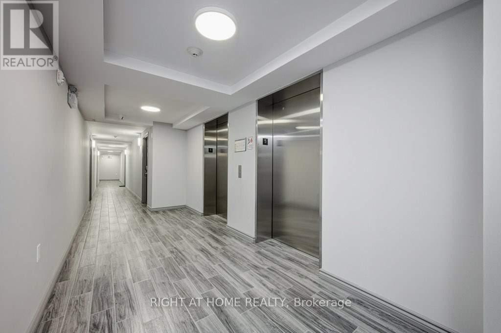 G101 - 275 Larch Street, Waterloo, Ontario  N2L 3R2 - Photo 3 - X12310529