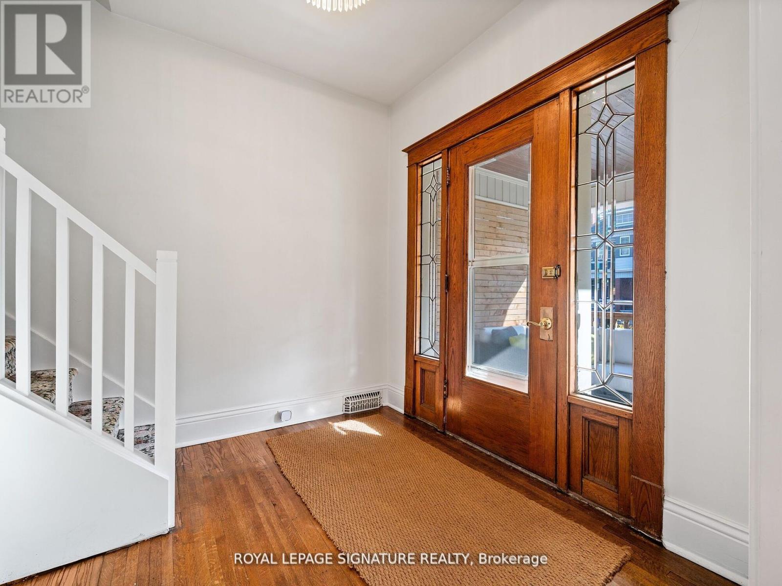 124 Eastbourne Avenue, Hamilton (St. Clair), Ontario  L8M 2M8 - Photo 5 - X12310620