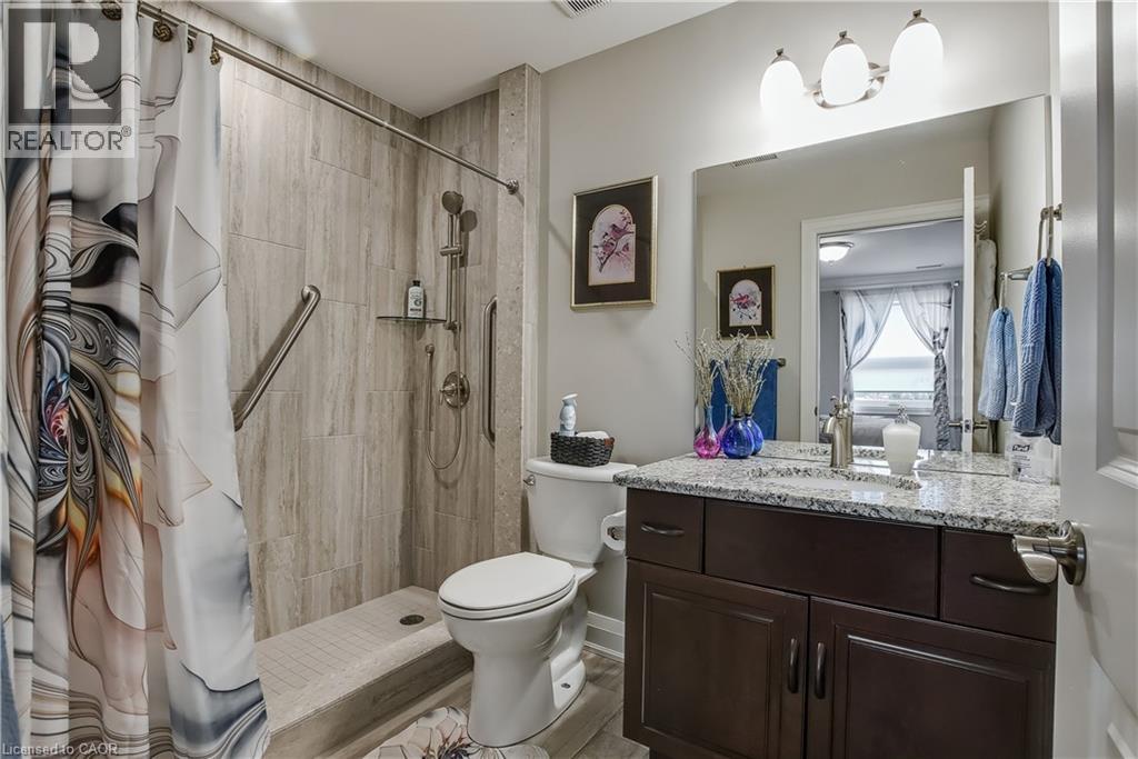 33 Szollosy Circle, Hamilton, Ontario  L9B 1T8 - Photo 12 - 40753674