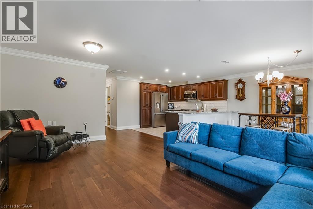 33 Szollosy Circle, Hamilton, Ontario  L9B 1T8 - Photo 22 - 40753674