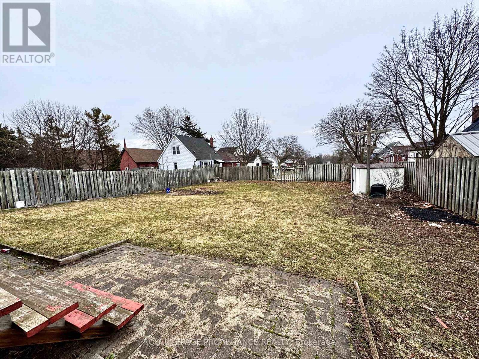 57 Donald Street, Belleville, Ontario  K8P 2J2 - Photo 17 - X12310748