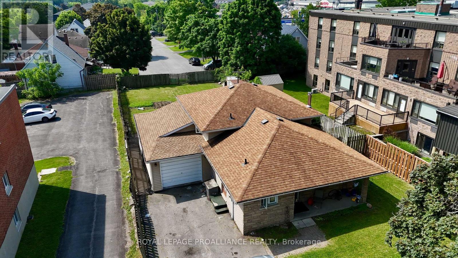 57 Donald Street, Belleville, Ontario  K8P 2J2 - Photo 2 - X12310748