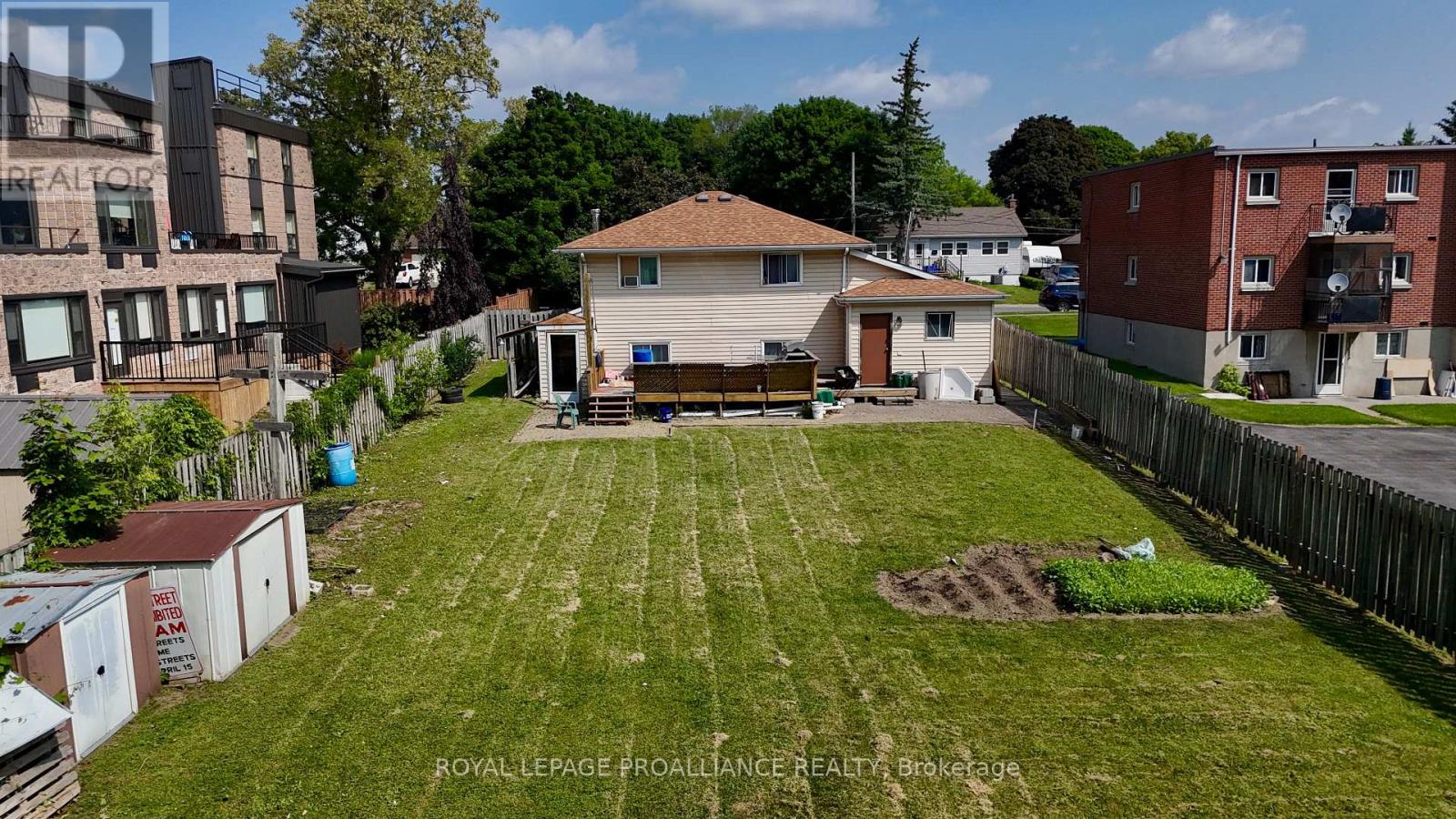 57 Donald Street, Belleville, Ontario  K8P 2J2 - Photo 3 - X12310748