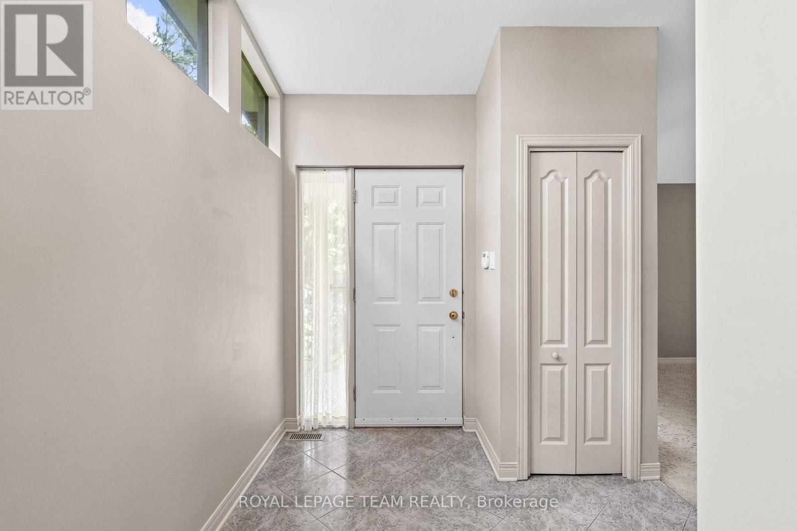 Property at 1952 FAIRBANKS AVENUE image 4