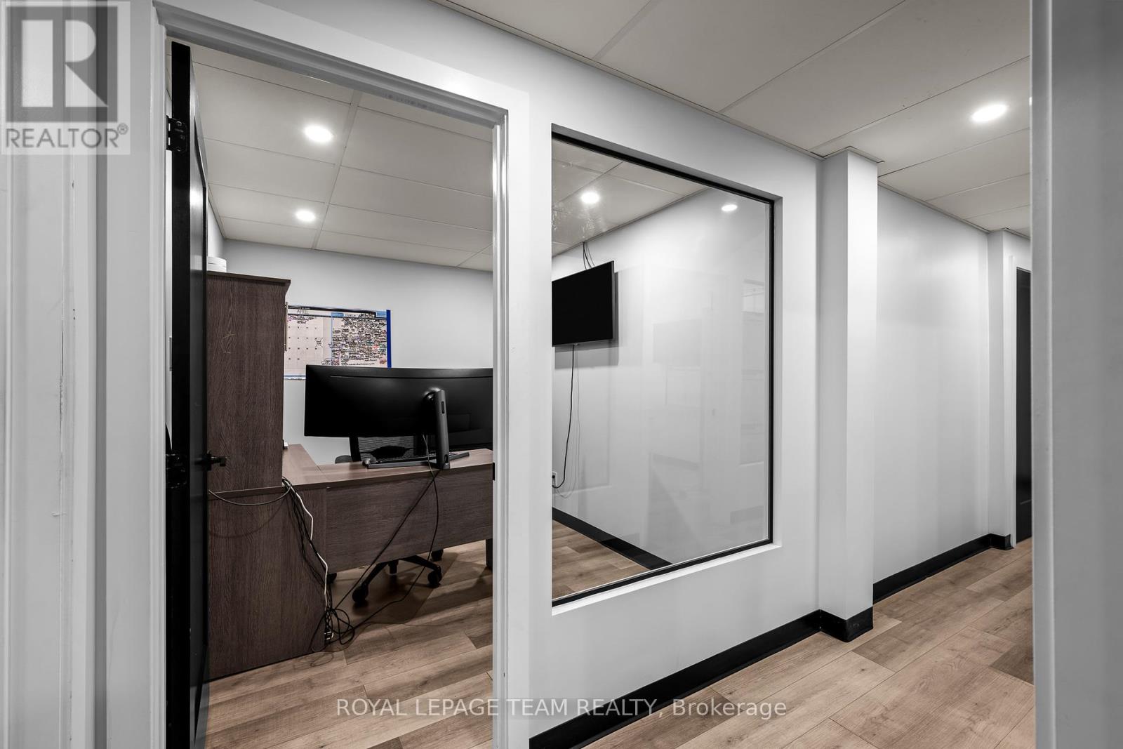 123 - 15 Capella Court, Ottawa, Ontario  K2E 7X1 - Photo 19 - X12310844