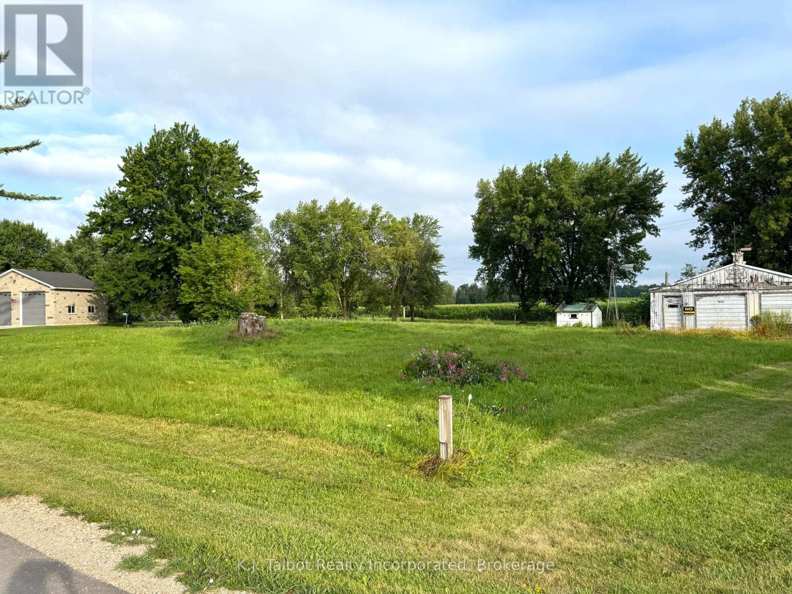 742 Josephine Street N, North Huron (Wingham), Ontario  N0G 2W0 - Photo 4 - X12298236