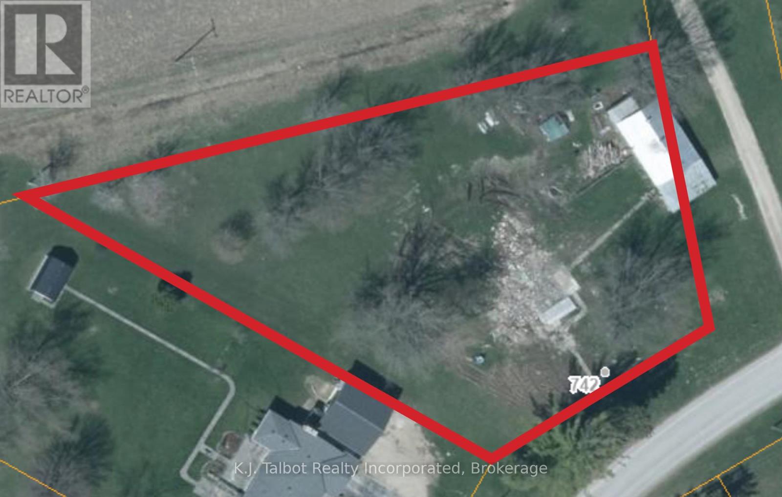 742 Josephine Street N, North Huron (Wingham), Ontario  N0G 2W0 - Photo 6 - X12298236