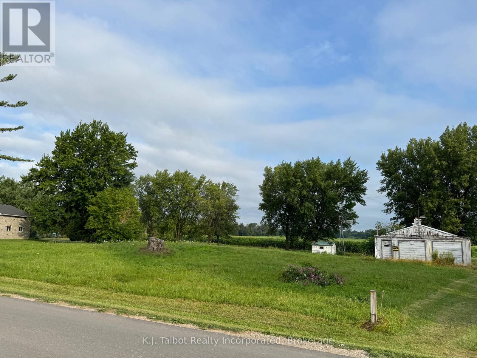 742 Josephine Street N, North Huron (Wingham), Ontario  N0G 2W0 - Photo 2 - X12298236