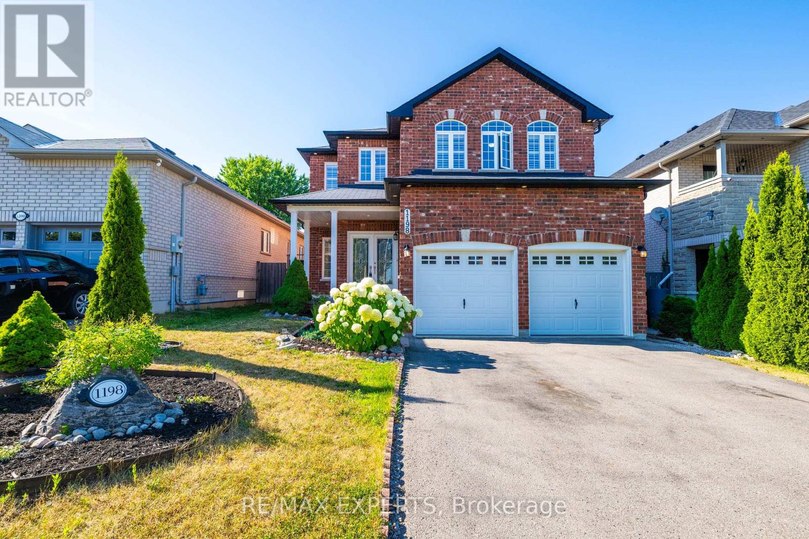 1198 Westmount Avenue, Innisfil, Ontario  L9S 4S7 - Photo 1 - N12310703