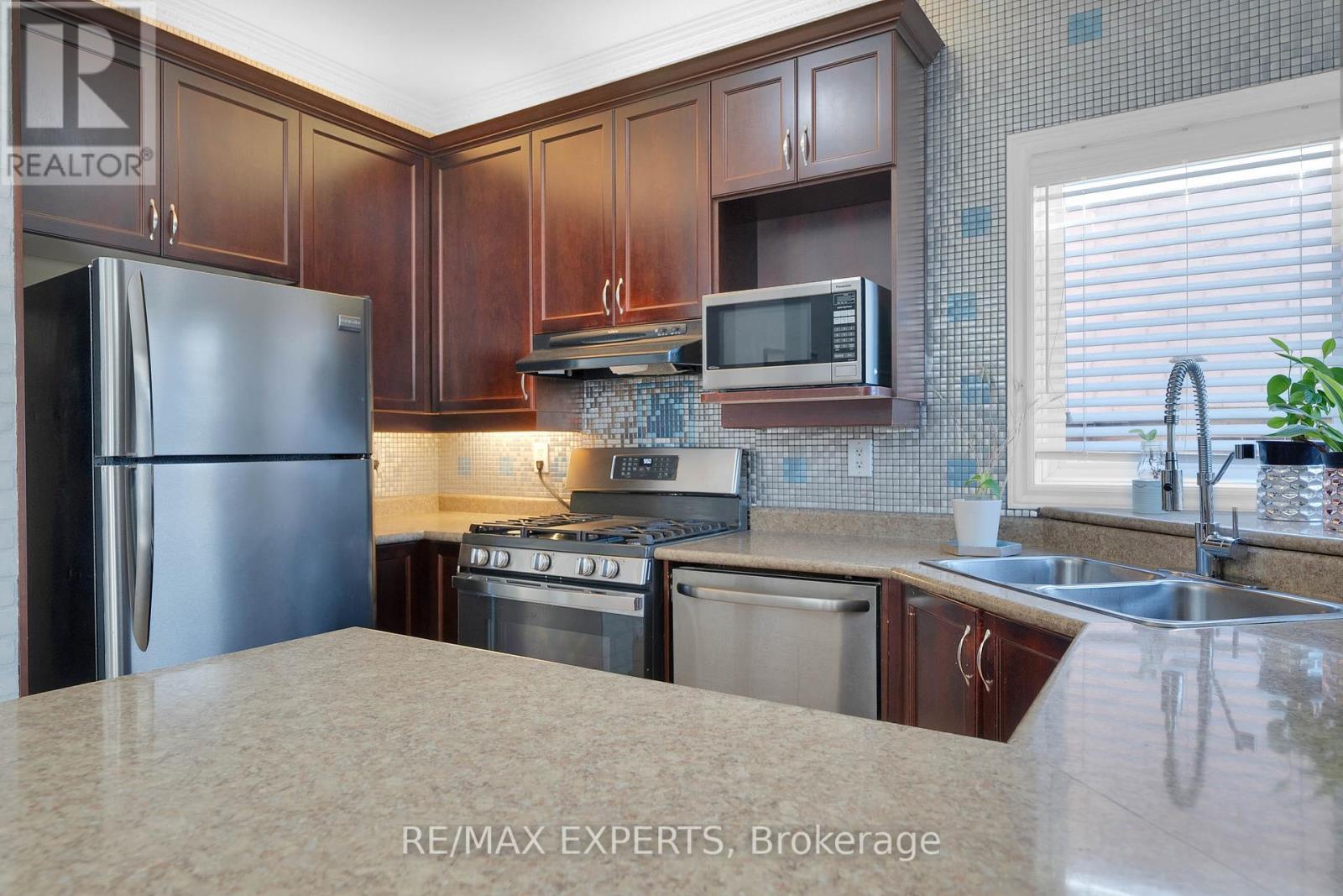 1198 Westmount Avenue, Innisfil, Ontario  L9S 4S7 - Photo 19 - N12310703