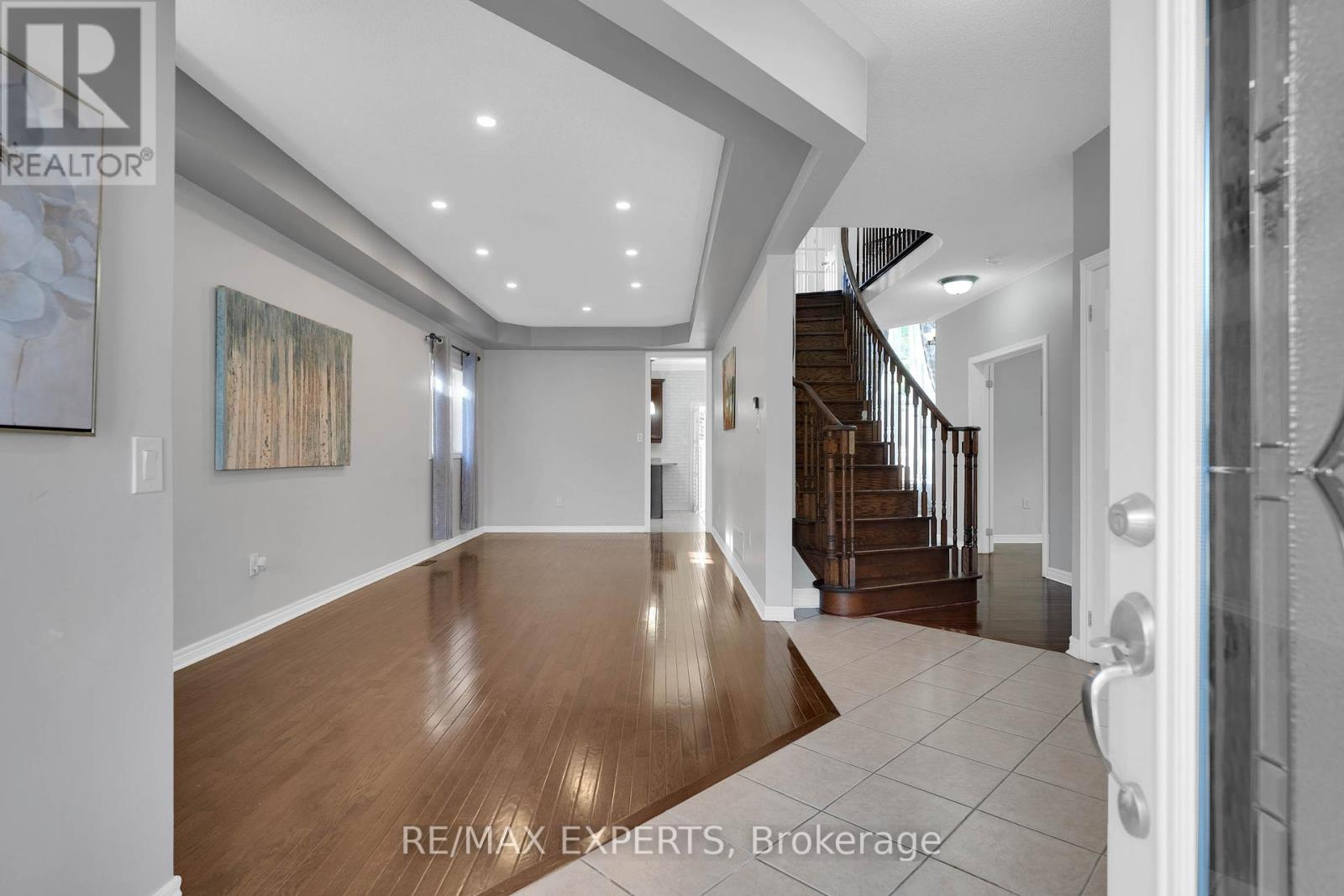 1198 Westmount Avenue, Innisfil, Ontario  L9S 4S7 - Photo 6 - N12310703