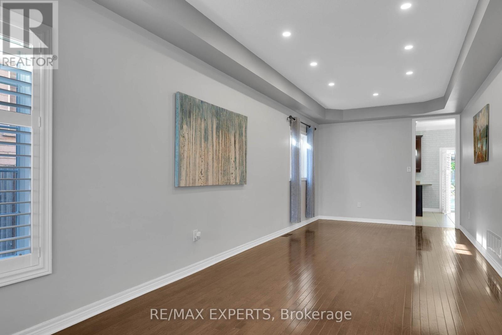 1198 Westmount Avenue, Innisfil, Ontario  L9S 4S7 - Photo 7 - N12310703