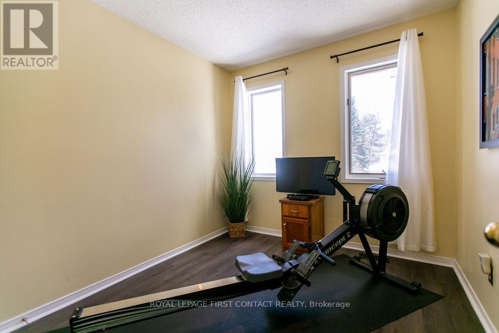 13 Irwin Drive, Barrie, Ontario  L4N 7A6 - Photo 29 - S12310685