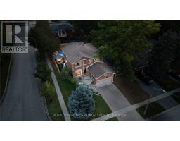 13 IRWIN DRIVE, Barrie, Ontario
