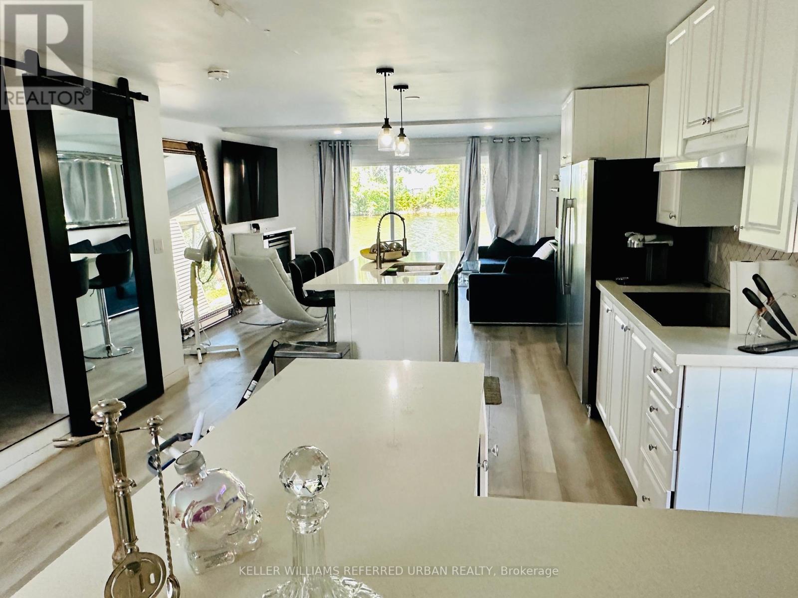 18 Harbour Park Crescent, Brock, Ontario  L0K 1A0 - Photo 7 - N12303146