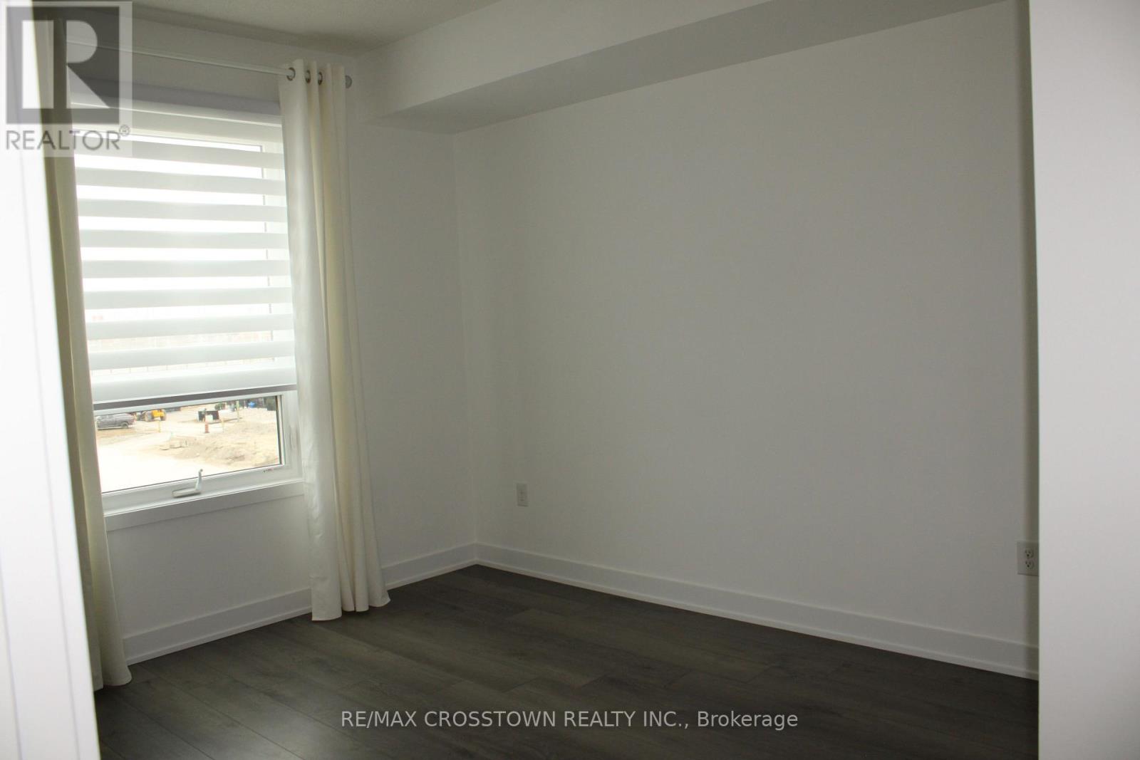 408 - 6 Spice Way, Barrie, Ontario  L9J 0J9 - Photo 10 - S12277726
