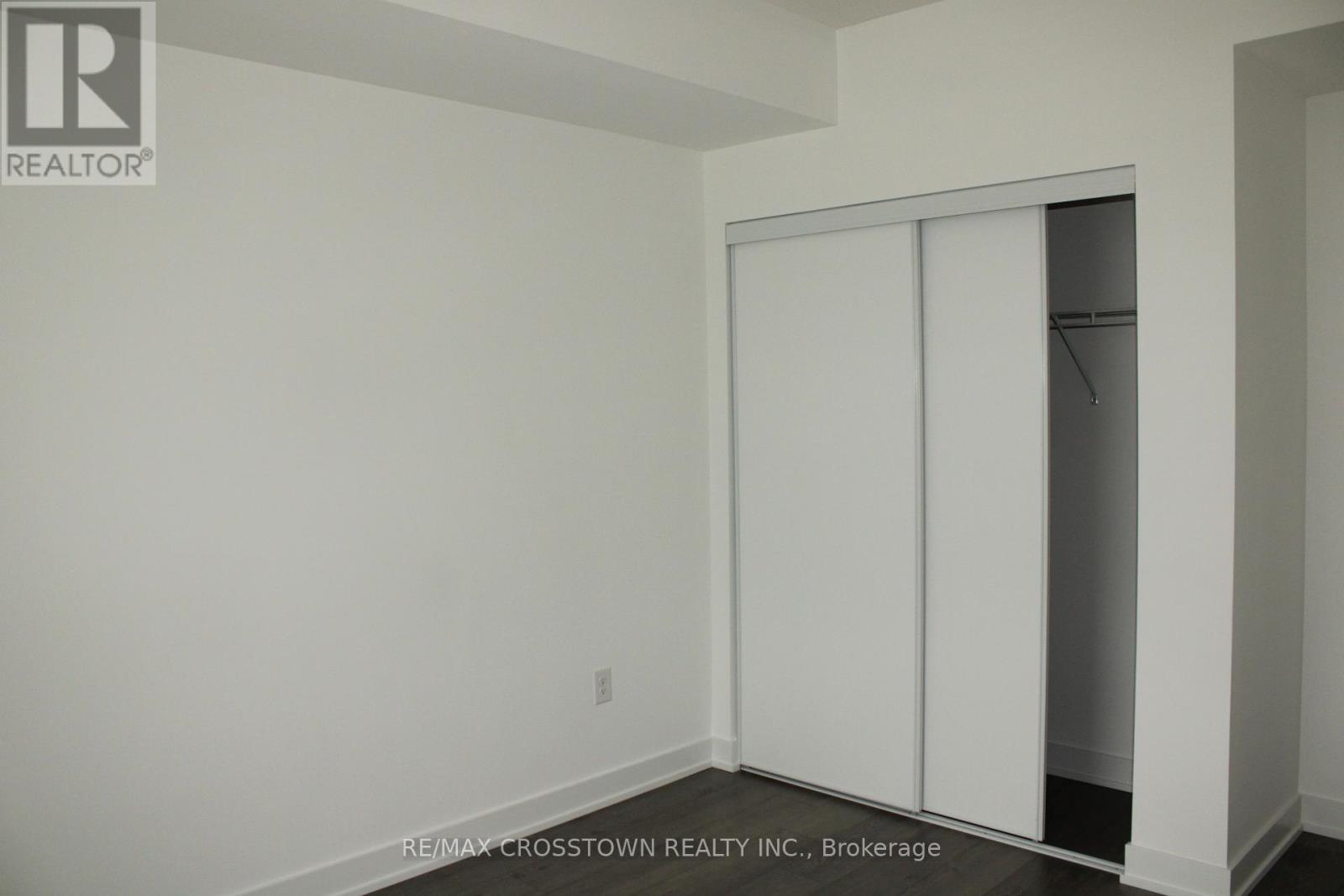 408 - 6 Spice Way, Barrie, Ontario  L9J 0J9 - Photo 11 - S12277726
