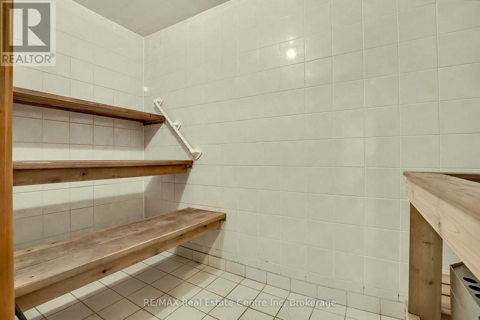 214 - 19 Woodlawn Road E, Guelph, Ontario  N1H 1G6 - Photo 27 - X12310718