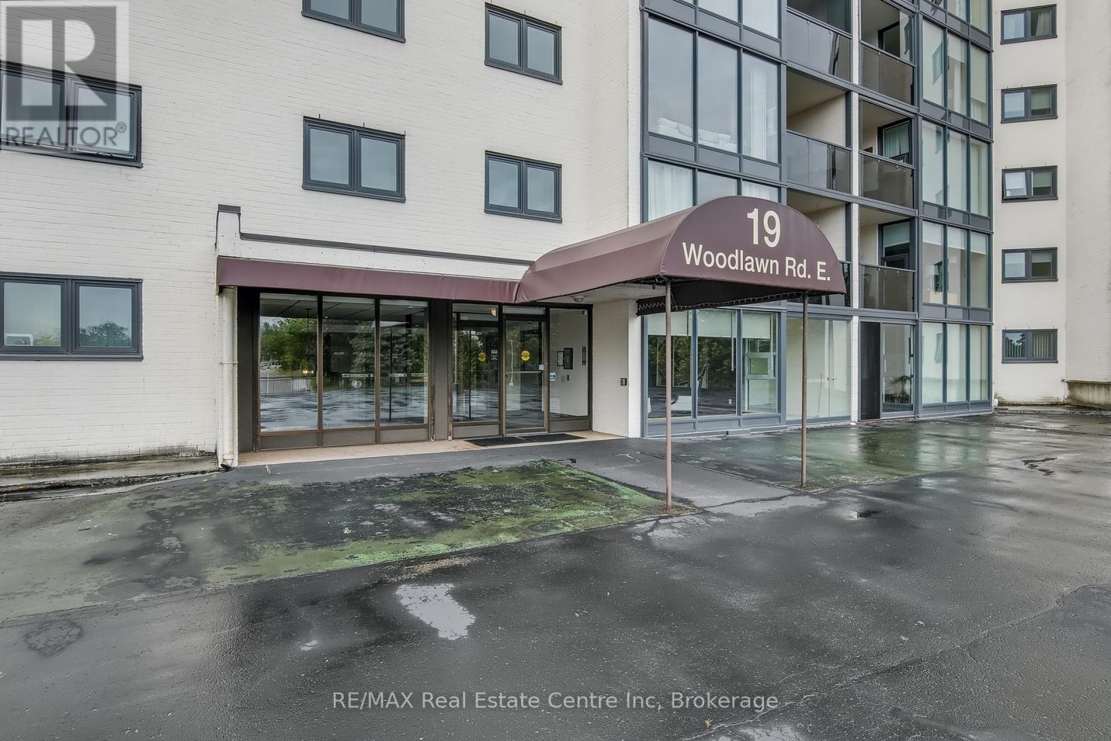 Property at 214 - 19 WOODLAWN ROAD E image 3