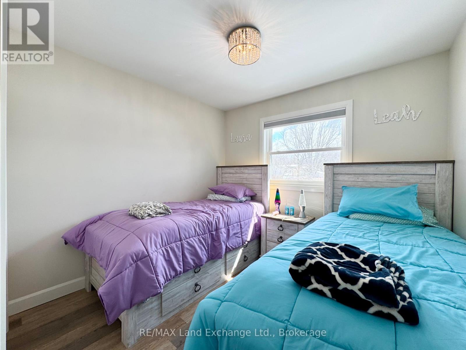 329 Bricker Street, Saugeen Shores, Ontario  N0H 2C1 - Photo 12 - X12310839