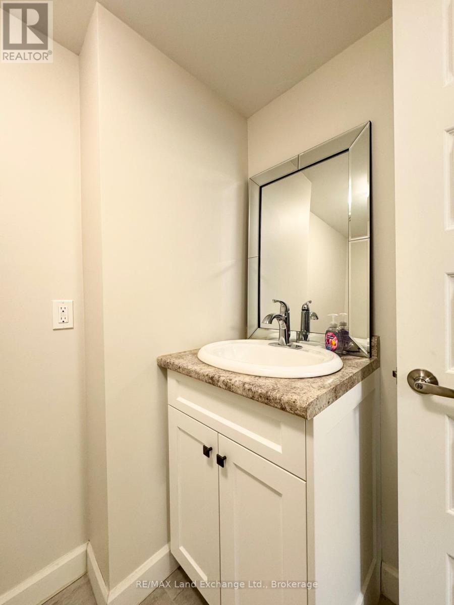 329 Bricker Street, Saugeen Shores, Ontario  N0H 2C1 - Photo 19 - X12310839