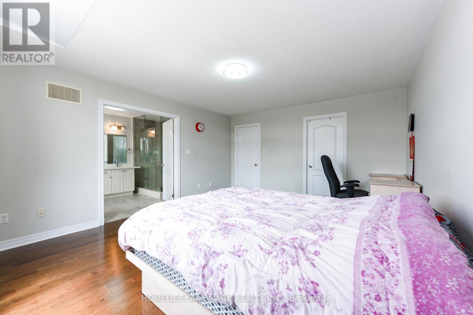 210 Castle Oaks Crossing W, Brampton, Ontario  L6P 3X2 - Photo 23 - W12310656