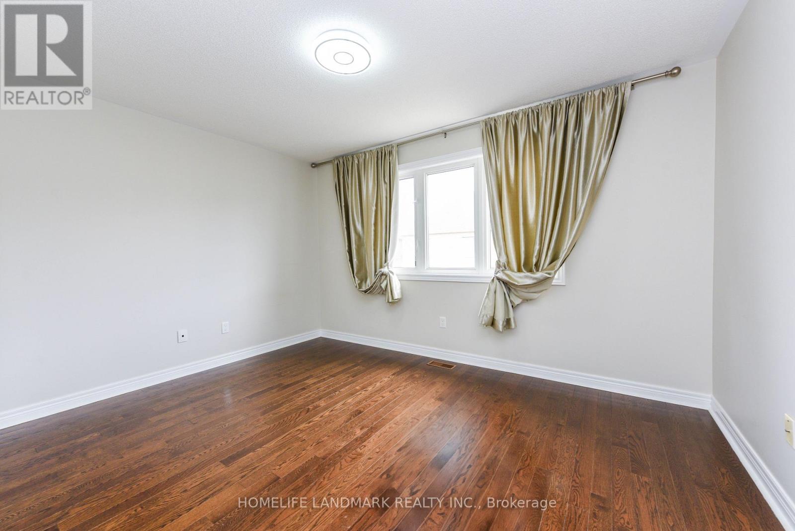 210 Castle Oaks Crossing W, Brampton, Ontario  L6P 3X2 - Photo 32 - W12310656