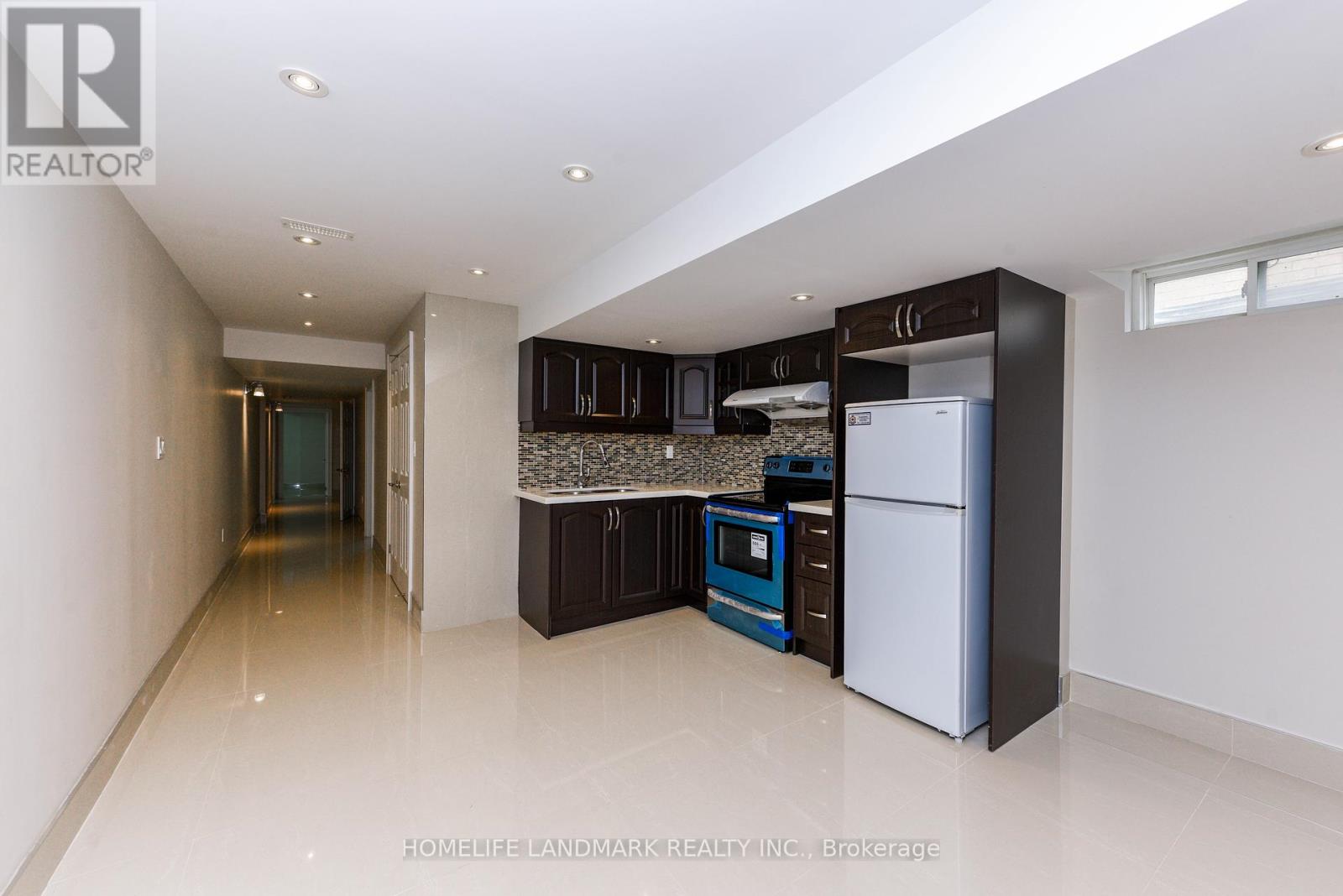 210 Castle Oaks Crossing W, Brampton, Ontario  L6P 3X2 - Photo 45 - W12310656