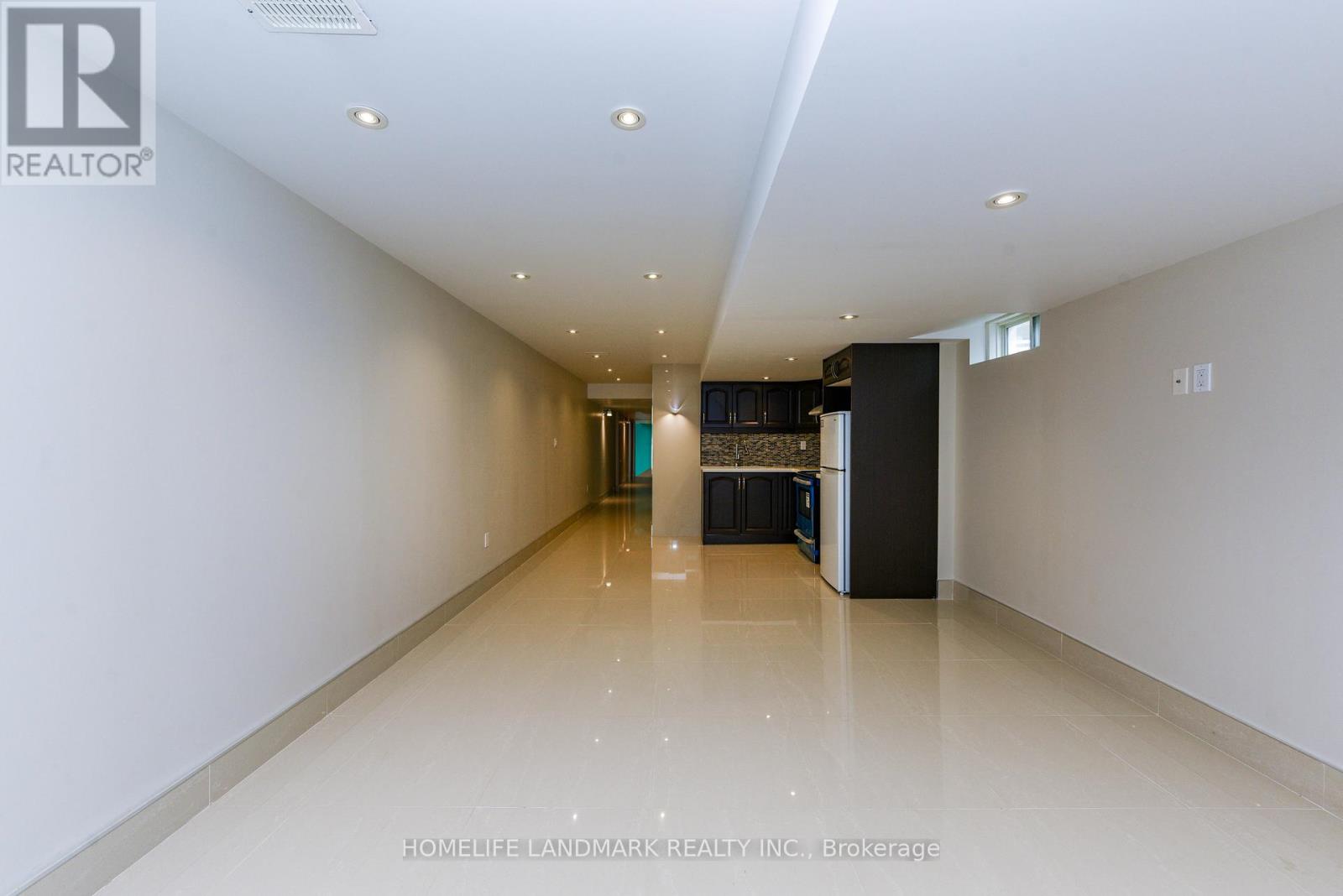 210 Castle Oaks Crossing W, Brampton, Ontario  L6P 3X2 - Photo 47 - W12310656