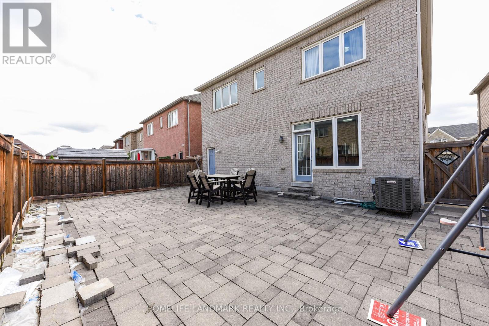 210 Castle Oaks Crossing W, Brampton, Ontario  L6P 3X2 - Photo 50 - W12310656