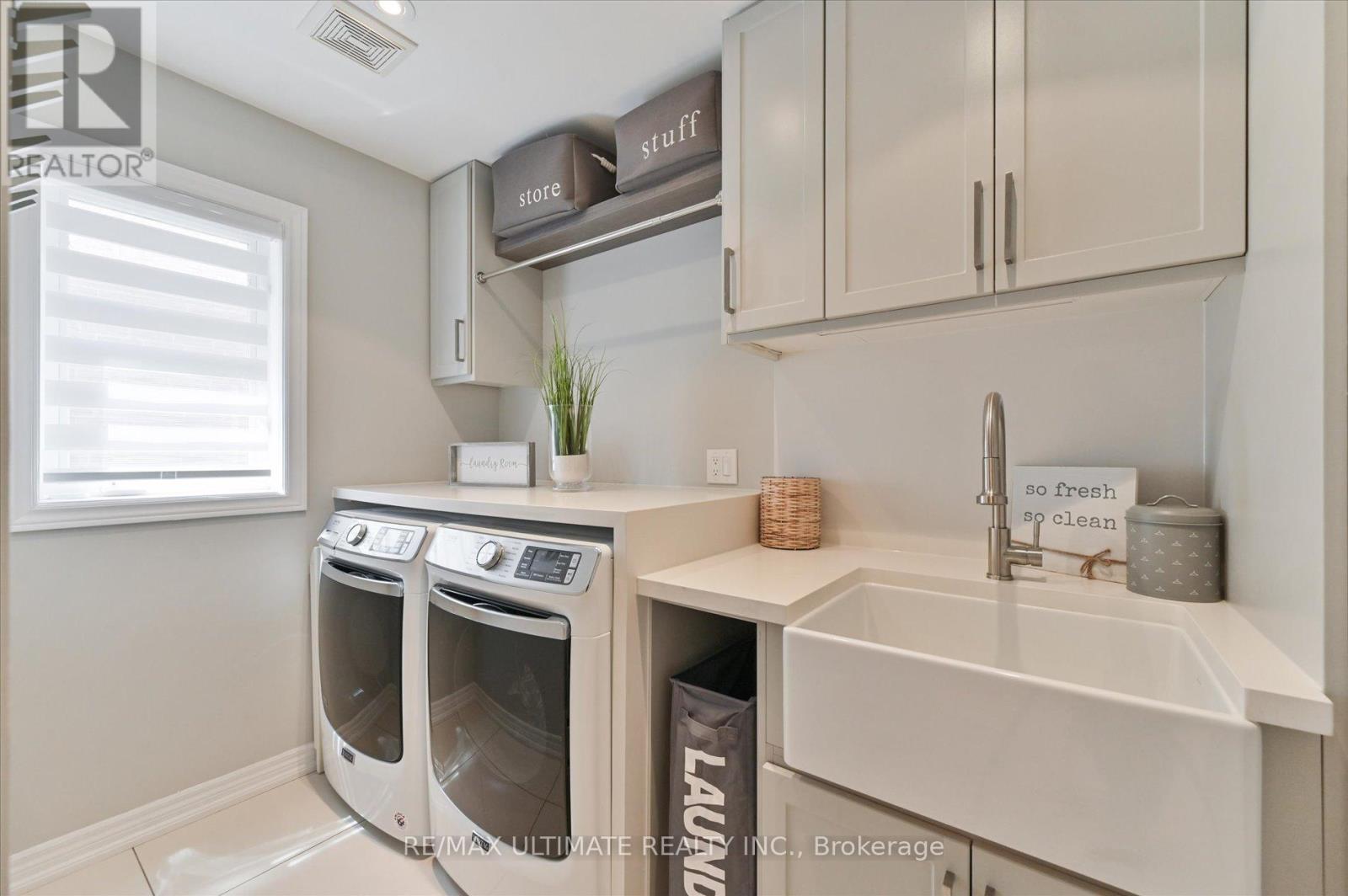 947 Brass Winds Place, Mississauga, Ontario  L5W 1T1 - Photo 20 - W12310694