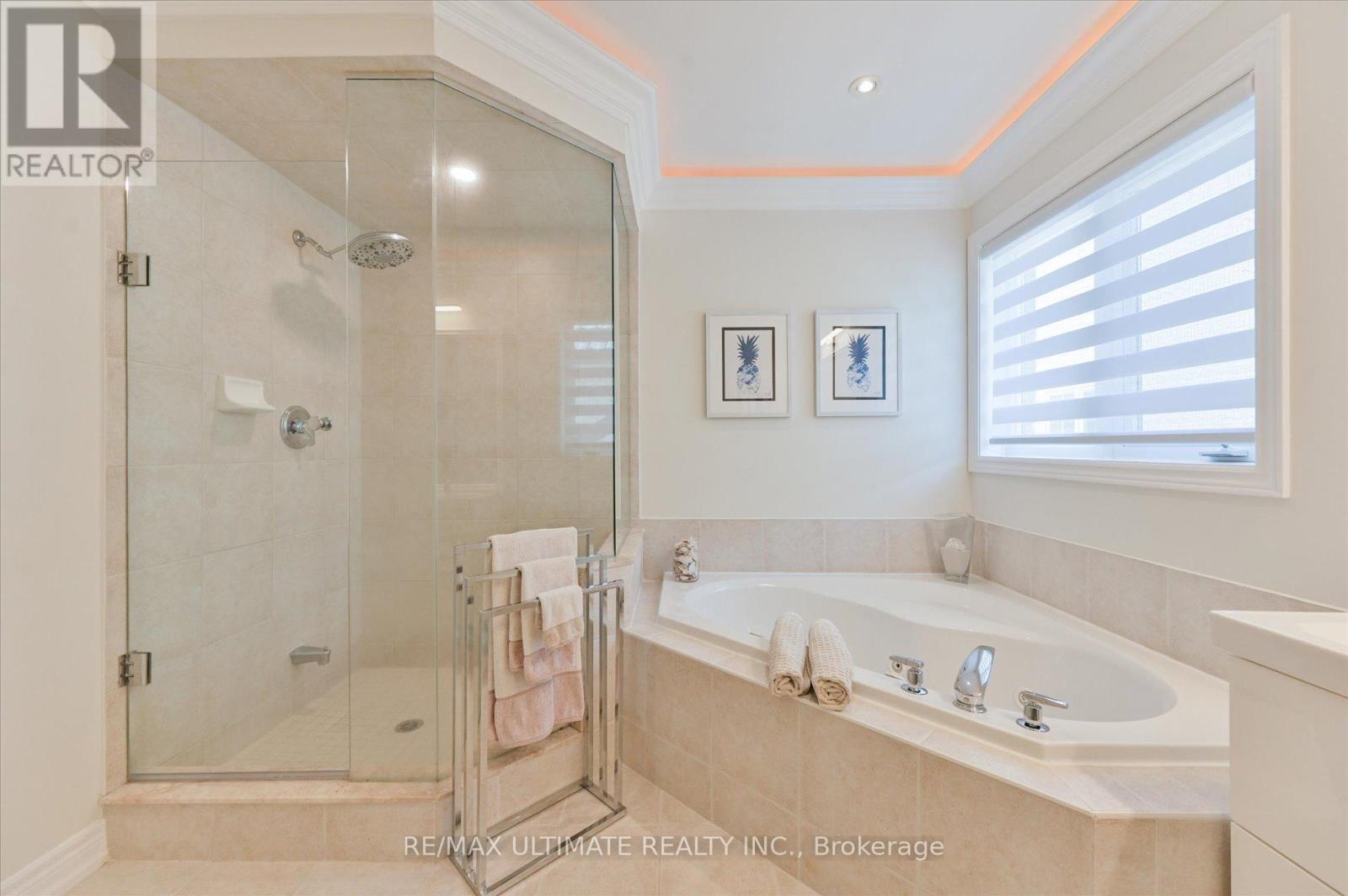 947 Brass Winds Place, Mississauga, Ontario  L5W 1T1 - Photo 27 - W12310694