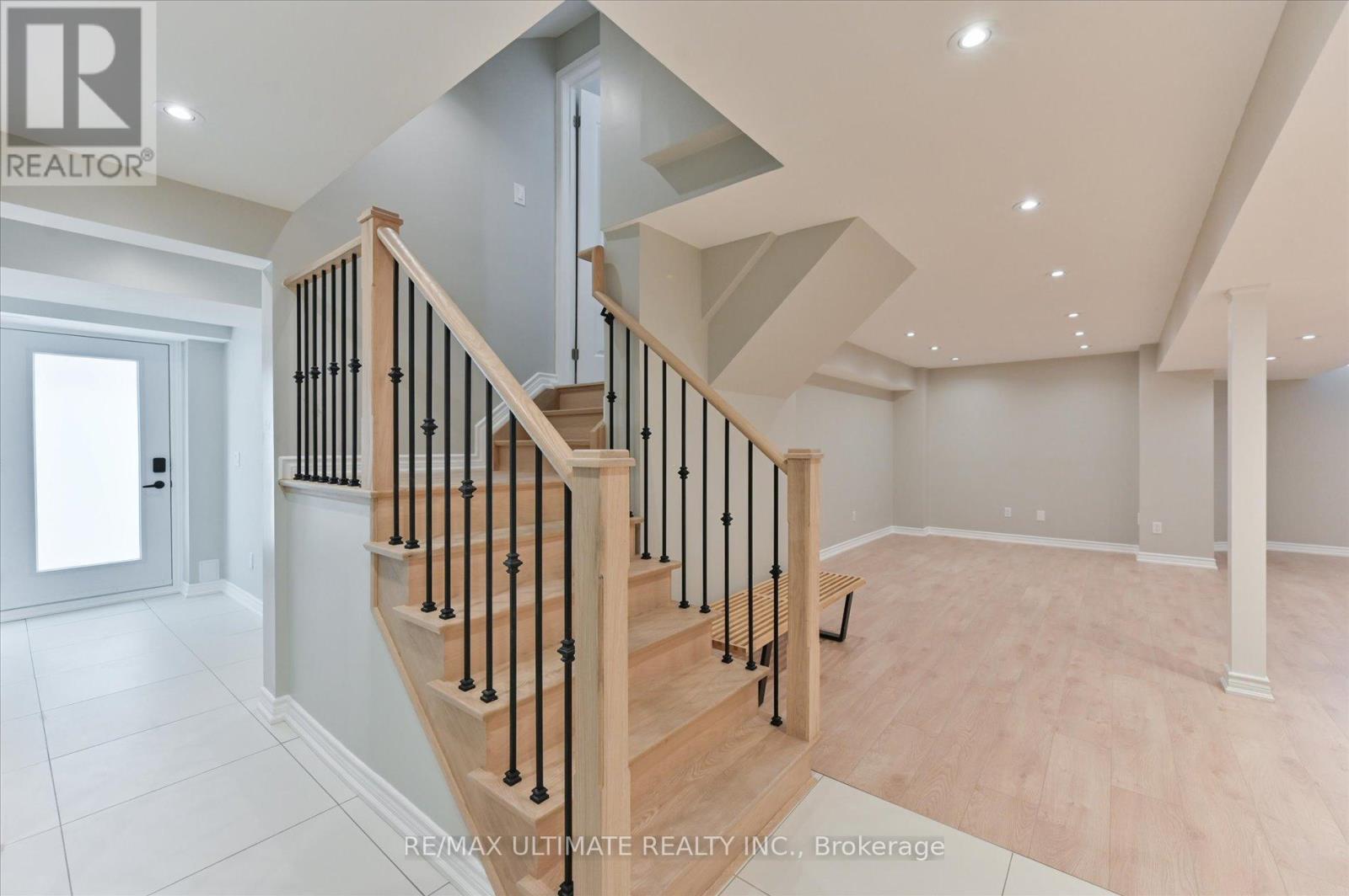 947 Brass Winds Place, Mississauga, Ontario  L5W 1T1 - Photo 33 - W12310694