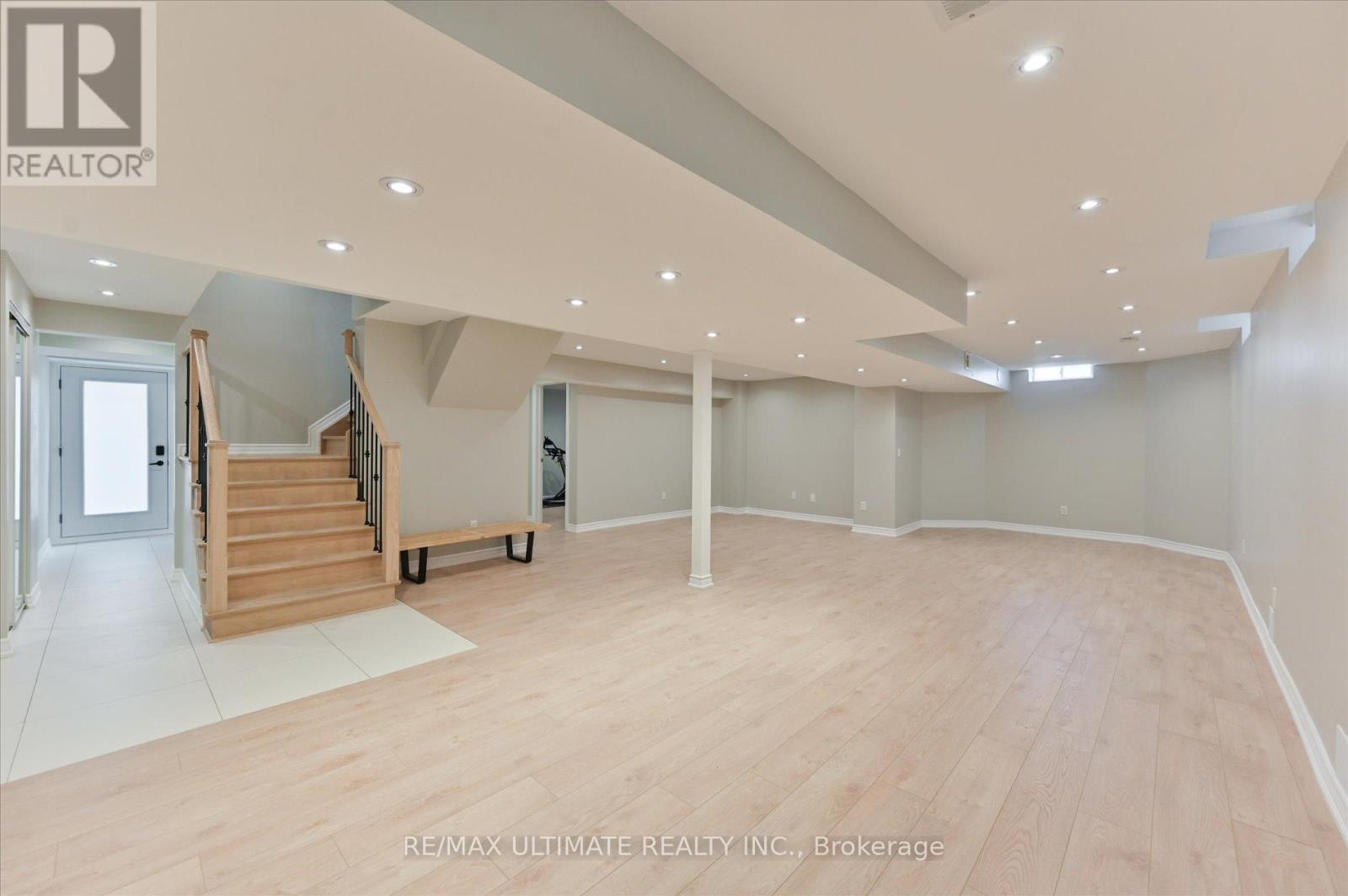947 Brass Winds Place, Mississauga, Ontario  L5W 1T1 - Photo 36 - W12310694