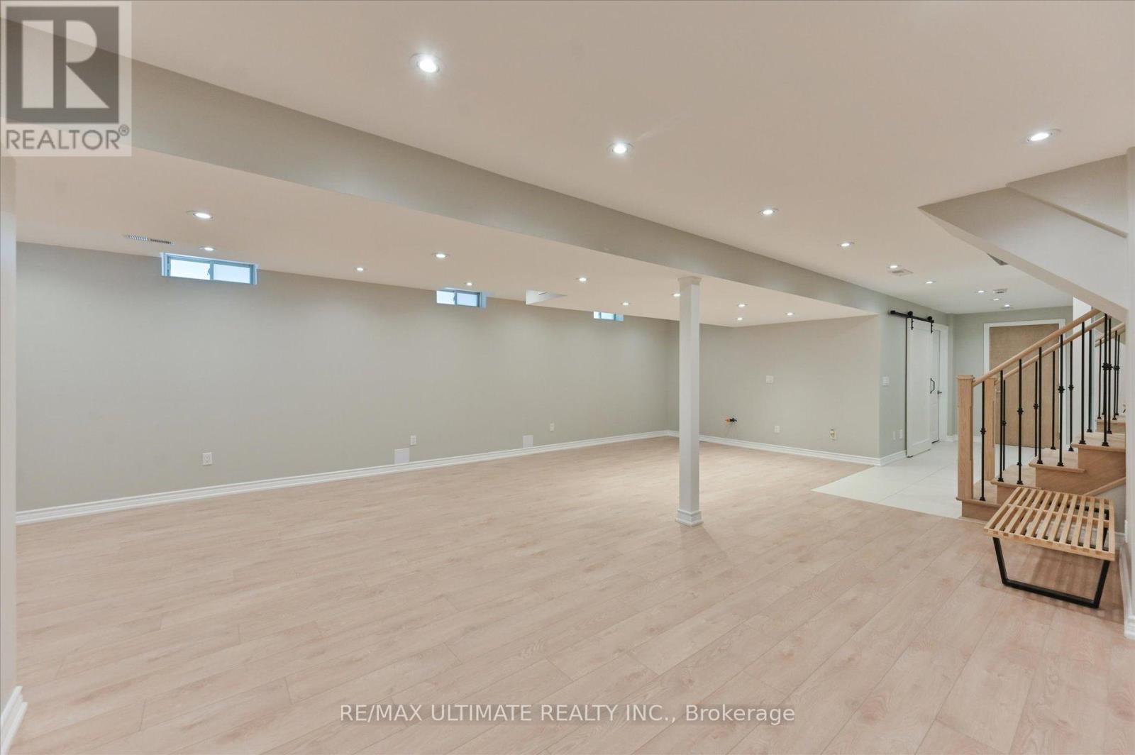 947 Brass Winds Place, Mississauga, Ontario  L5W 1T1 - Photo 38 - W12310694