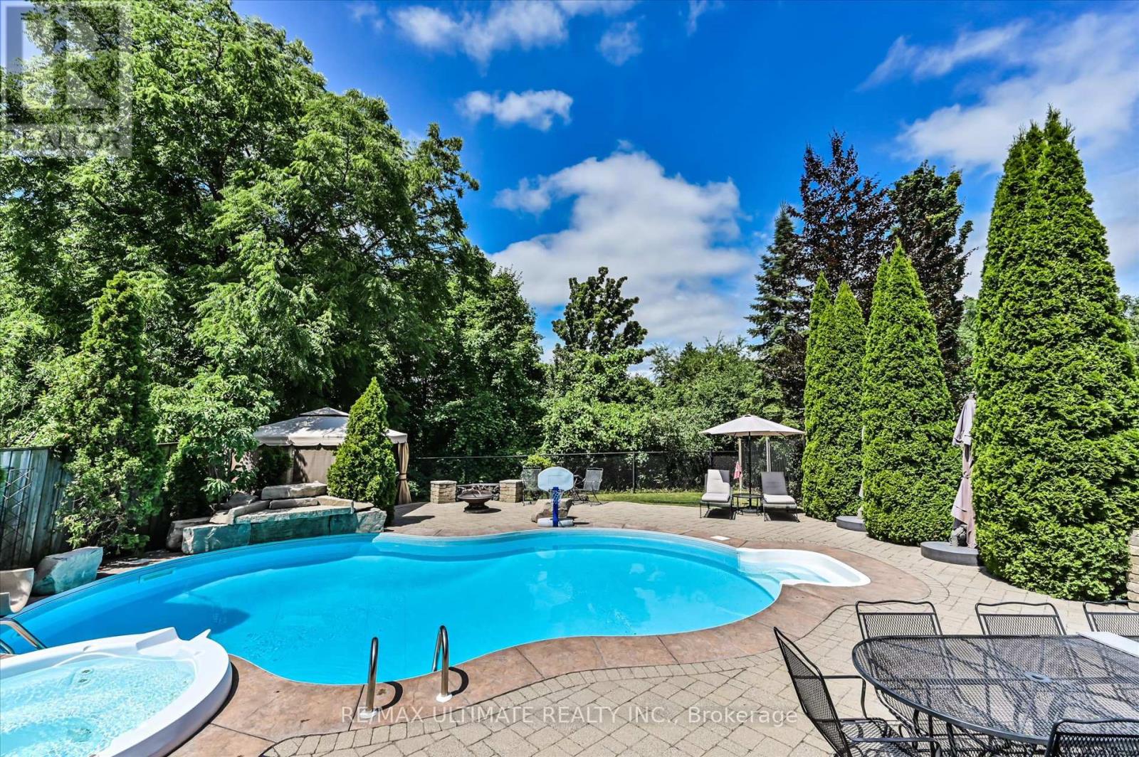 947 Brass Winds Place, Mississauga, Ontario  L5W 1T1 - Photo 45 - W12310694