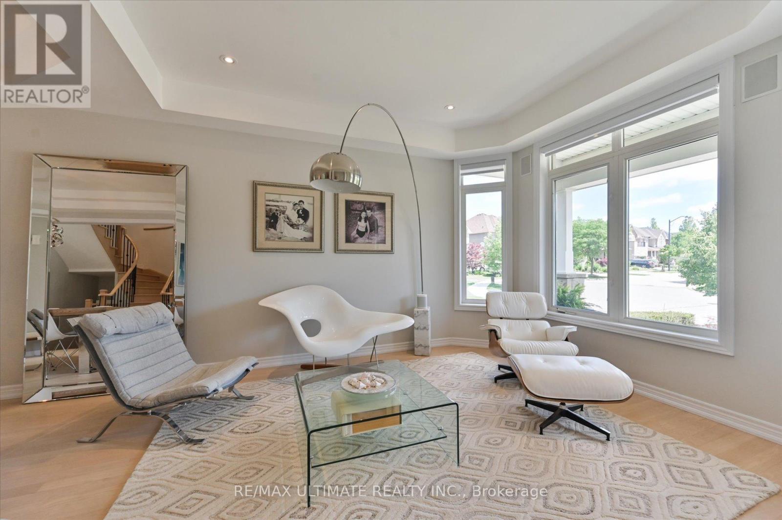 947 Brass Winds Place, Mississauga, Ontario  L5W 1T1 - Photo 7 - W12310694