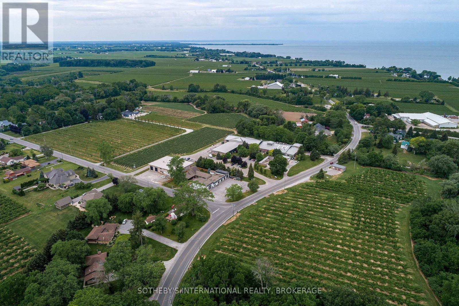 1339 Lakeshore Road, Niagara-On-The-Lake, Ontario  L0S 1J0 - Photo 14 - X12310787