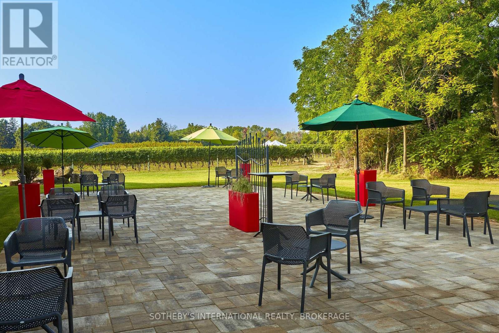 1339 Lakeshore Road, Niagara-On-The-Lake, Ontario  L0S 1J0 - Photo 16 - X12310787