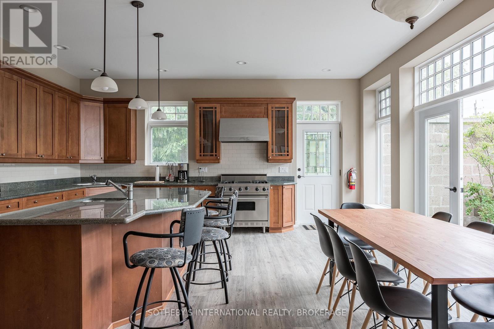 1339 Lakeshore Road, Niagara-On-The-Lake, Ontario  L0S 1J0 - Photo 10 - X12310787