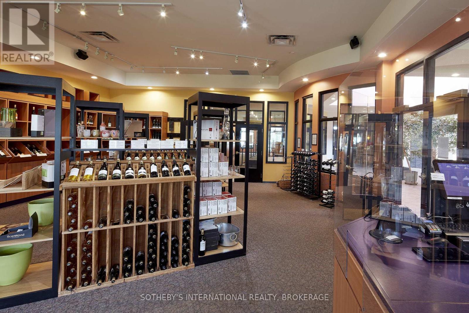 1339 Lakeshore Road, Niagara-On-The-Lake, Ontario  L0S 1J0 - Photo 22 - X12310787