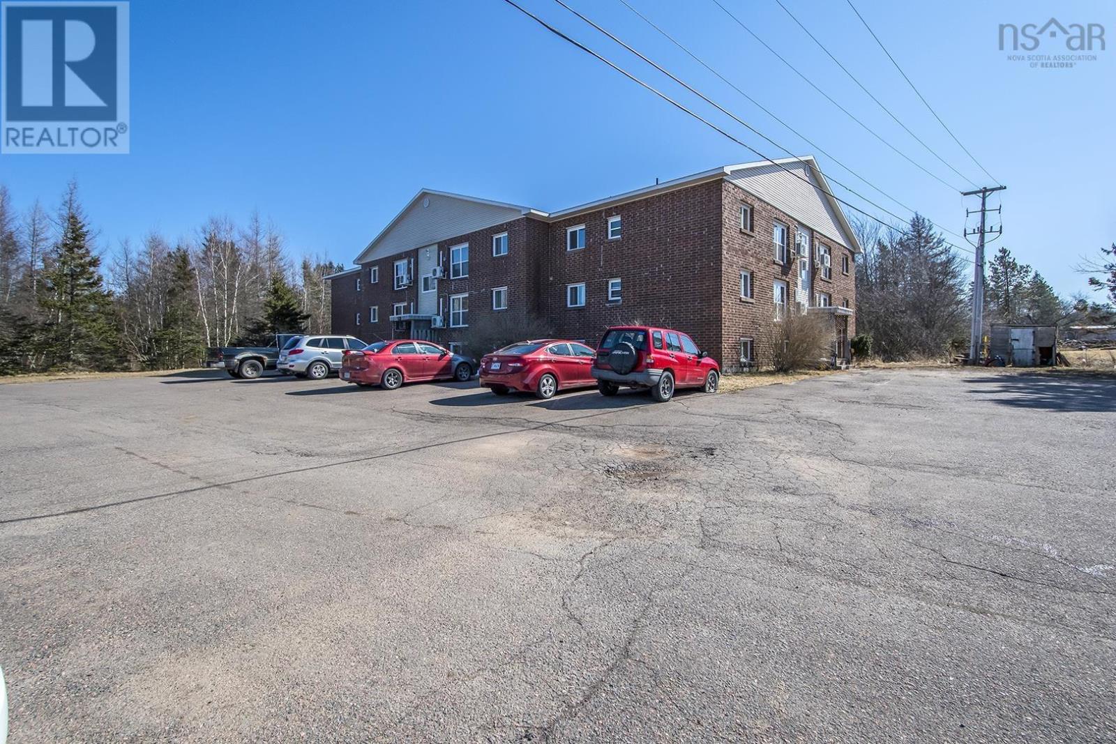 30 Parkwood Drive, Truro Heights, Nova Scotia  B2Y 3W6 - Photo 2 - 202508353